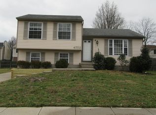 4702 Lunenburg Dr, Worthington Hills, KY 40245