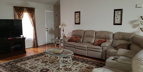 4th image of 3084 Skyview Trl
