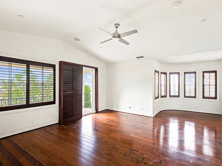4963 Lone Acres Ct — Photo 6