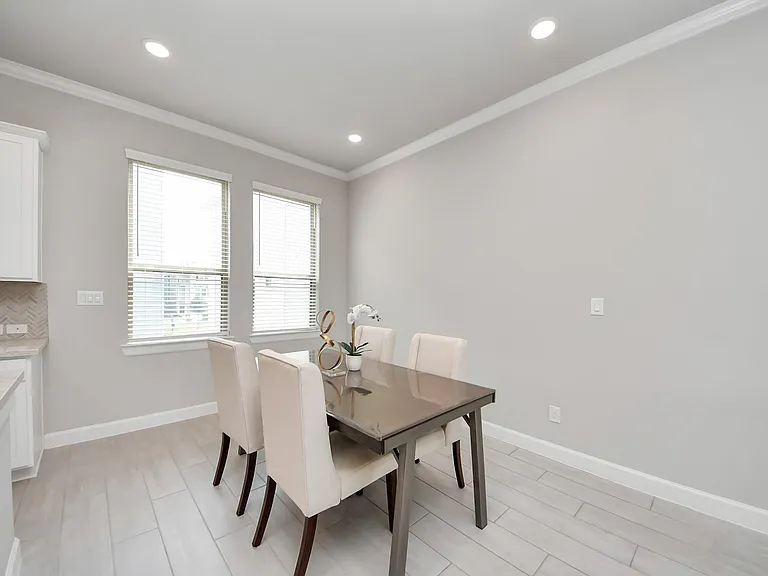 2014 Windsor Meadow Trce — Photo 13