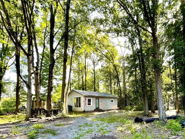 4610 Lakeview Rd, West Farmington, OH 44491