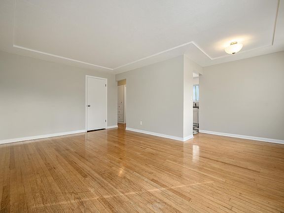 3rd image of 819 N Stafford St