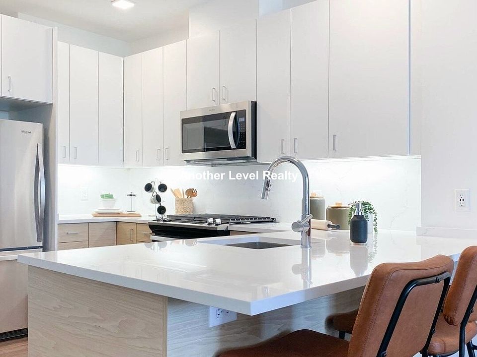 1st image of 297 Mill St #532