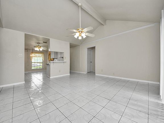 5th image of 10406 Sagestar Ln
