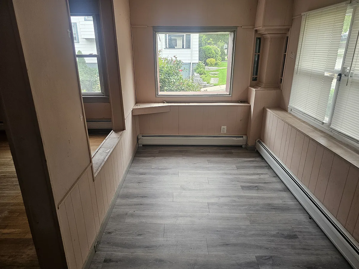 Building Photo - 173 Overpeck Ave #1