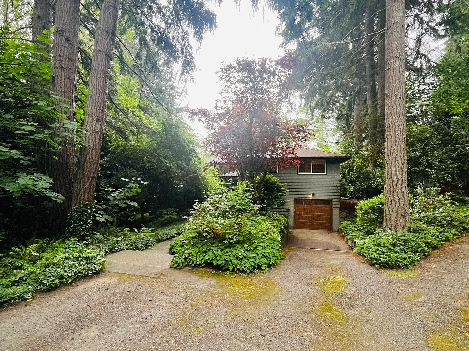 3 bed, 2604 sqft, $4,100 — Photo 1