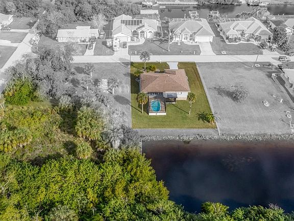 3rd image of 19155 Waterbury Ct