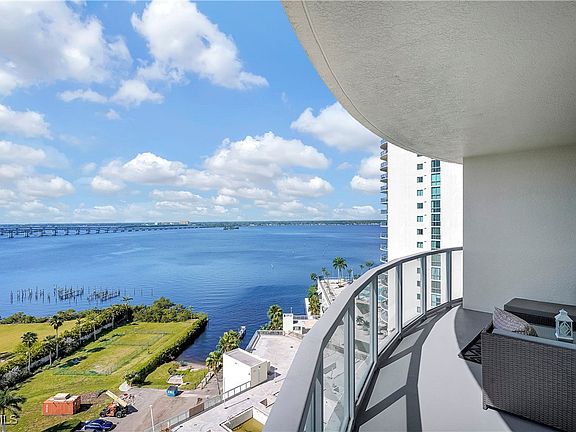 2nd image of 3000 Oasis Grand Blvd APT 1401