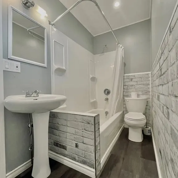 136 Floral Ave — Photo 11