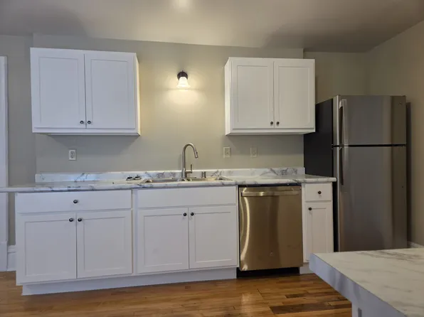 814 E Lincoln Ave #A, Milwaukee, WI 53207