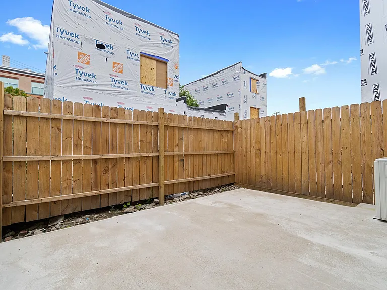 1238 Butterfield Way — Photo 11