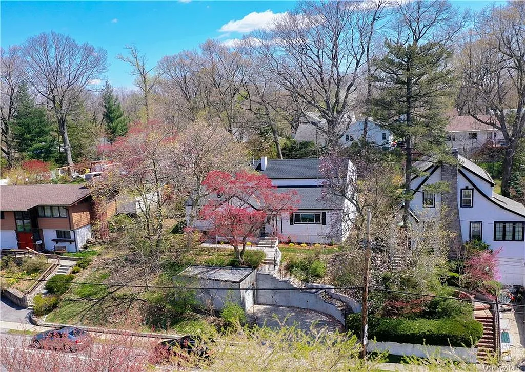 214 Rumsey Rd photo 1