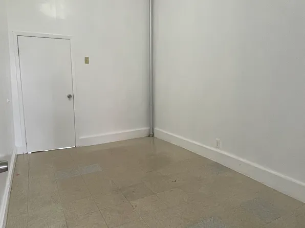 226 Wilson Avenue image 6 of 8