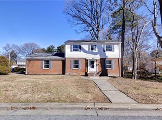 862 Moyer Rd, Newport News, VA 23608
