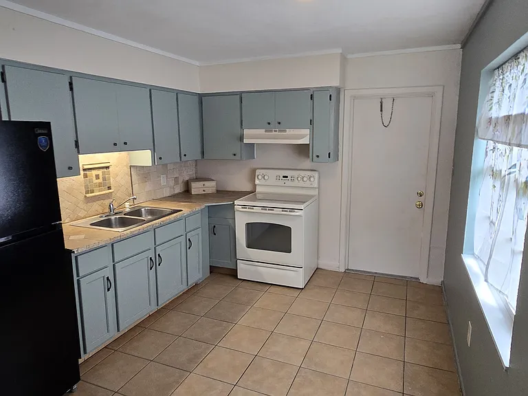 5001 W 22nd St — Photo 14