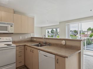5200 Roosevelt Way NE APT 203, Seattle, WA 98105