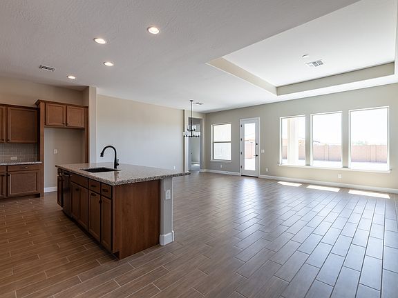 3rd image of 7232 S Bennett Cir