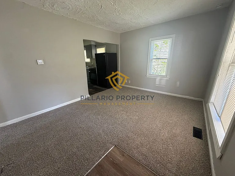 3270 Ralston Ave — Photo 5
