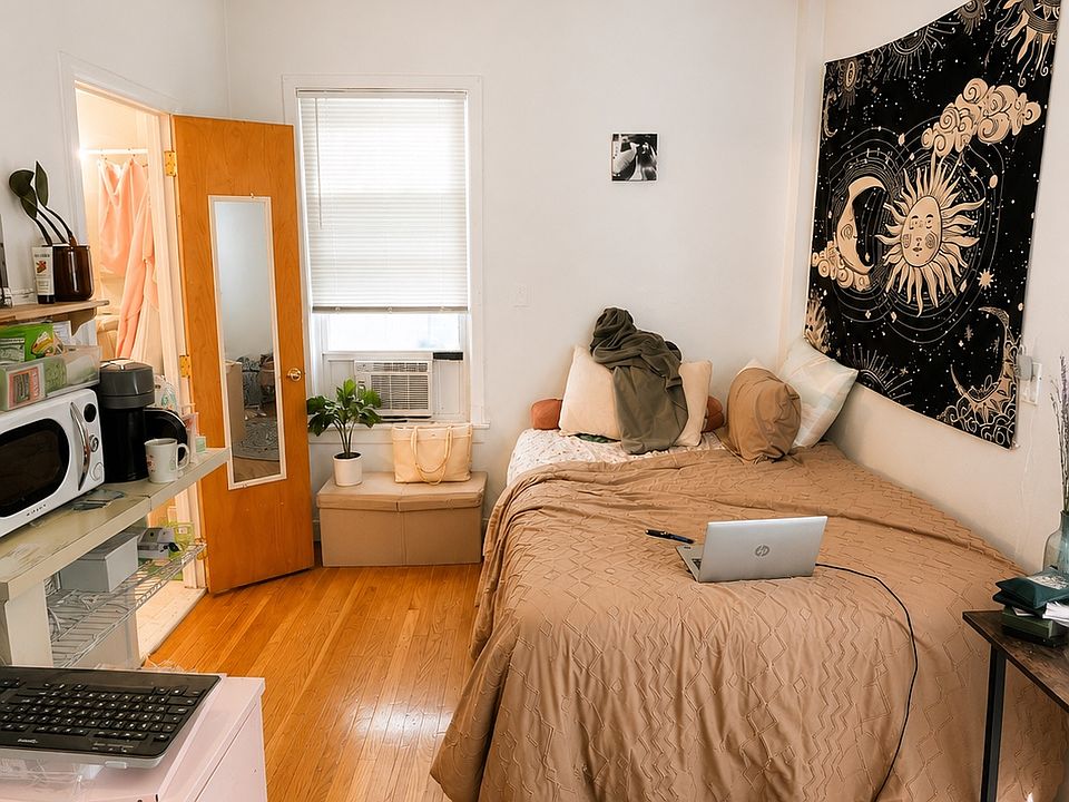 1st image of 28 S Huntington Ave APT 203
