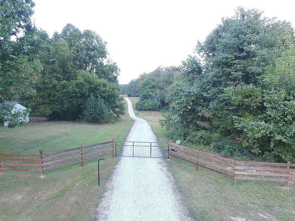 1st image of 1567 Bob Mann Rd
