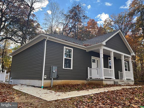 4th image of 1348 Whitmer Rd