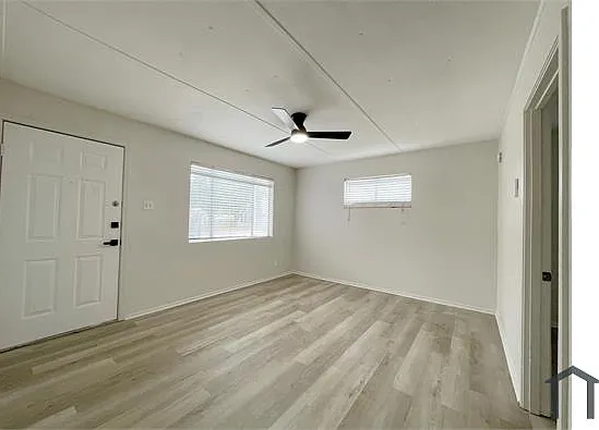347 Ware Blvd #15 — Photo 13