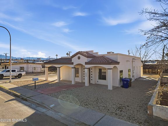 2nd image of 1840 San Juan Ave