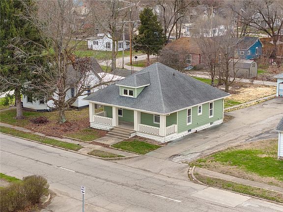 2nd image of 723 N Central Ave