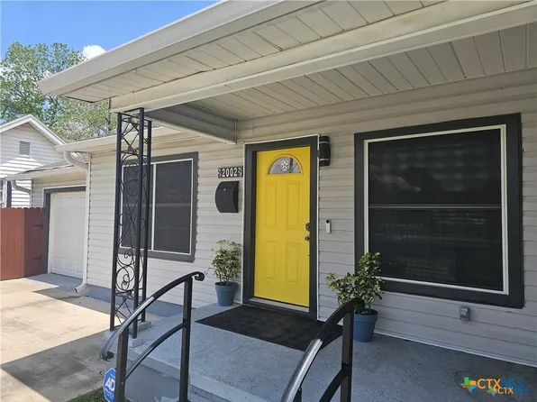 2002 N Wheeler St, Victoria, TX 77901