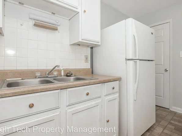 3656 W 107th St, Cleveland, OH 44111