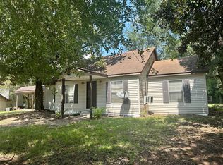 1505 S Houston Ave, Livingston, TX 77351