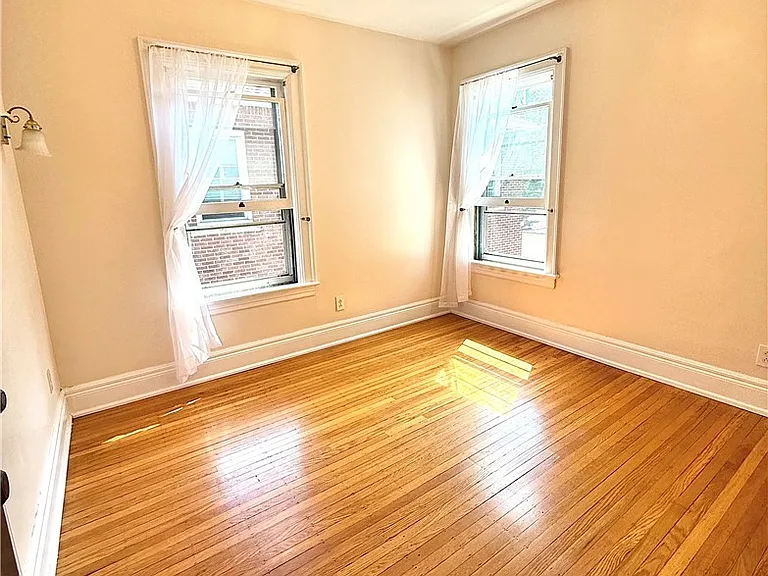 118 Ashland Ave — Photo 7