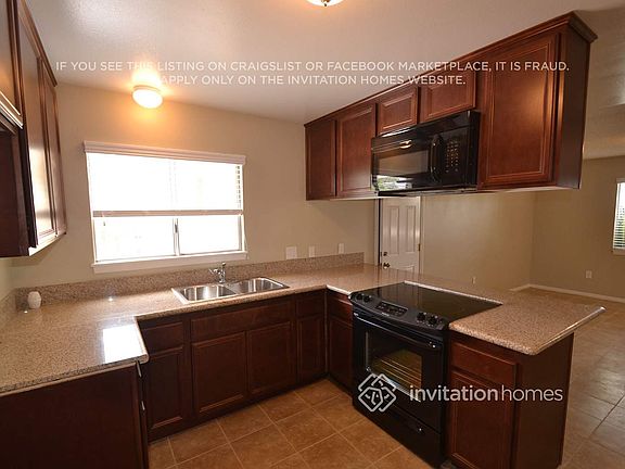 3rd image of 27420 Hibiscus St