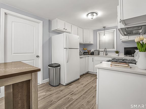 3rd image of 145 Cherry Street