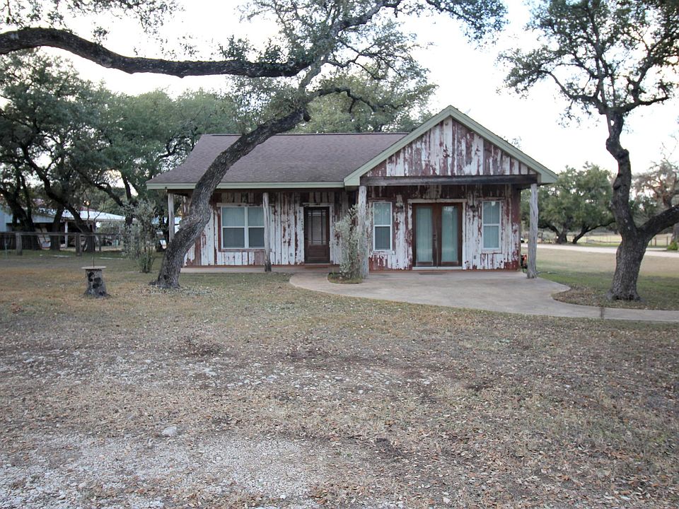 Front of house from road.