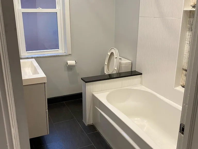 5708 Phillips Ave — Photo 14