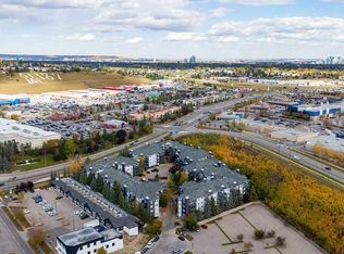 20 Sierra Morena Mews SW #109, Calgary, AB T3H 3K6
