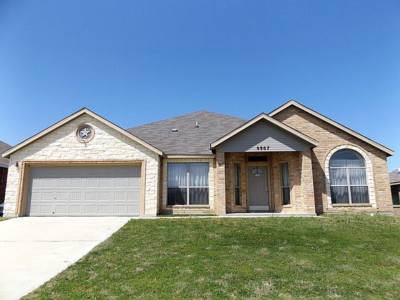 4th image of 9907 Diana Dr