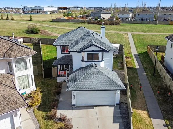 3203 23rd St NW, Edmonton, AB T6T 2A9