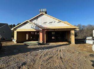 320 21st Ave SW, Cambridge, MN 55008