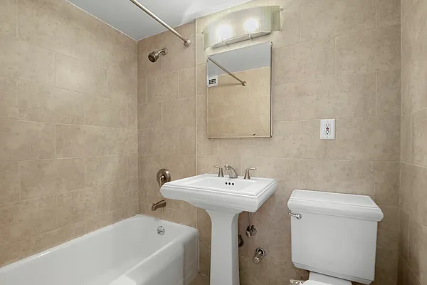 Rented by Stonehenge NYC LLC | media 6