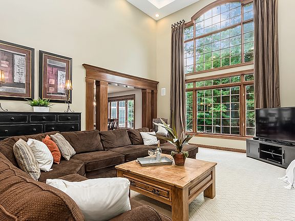 4th image of 2683 Aikin Cir N