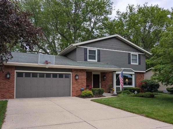 824 Suffolk Dr, Janesville, WI 53546