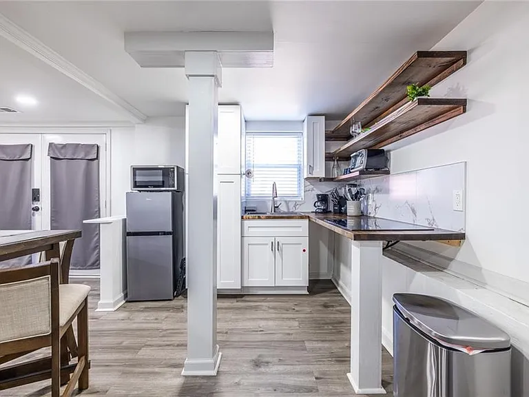 1122 Elaine Dr — Photo 10