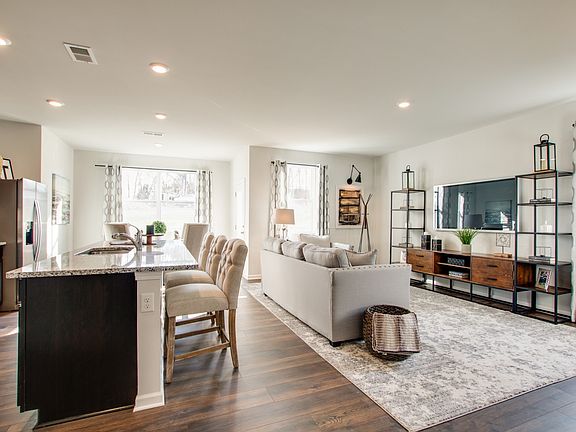 4th image of 1015 Alta Vista Ln Lot 5-05