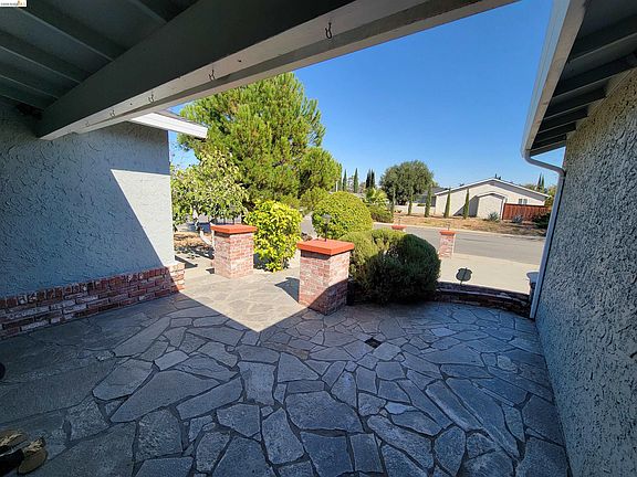 4th image of 3778 Cypress Way