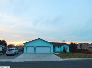 3815 Meadow View Dr, Pasco, WA