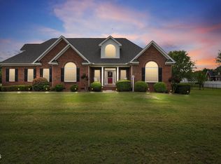 202 Halston Dr, Pikeville, NC 27863