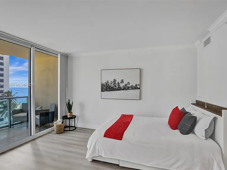 2501 S Ocean Dr #704 — Photo 14