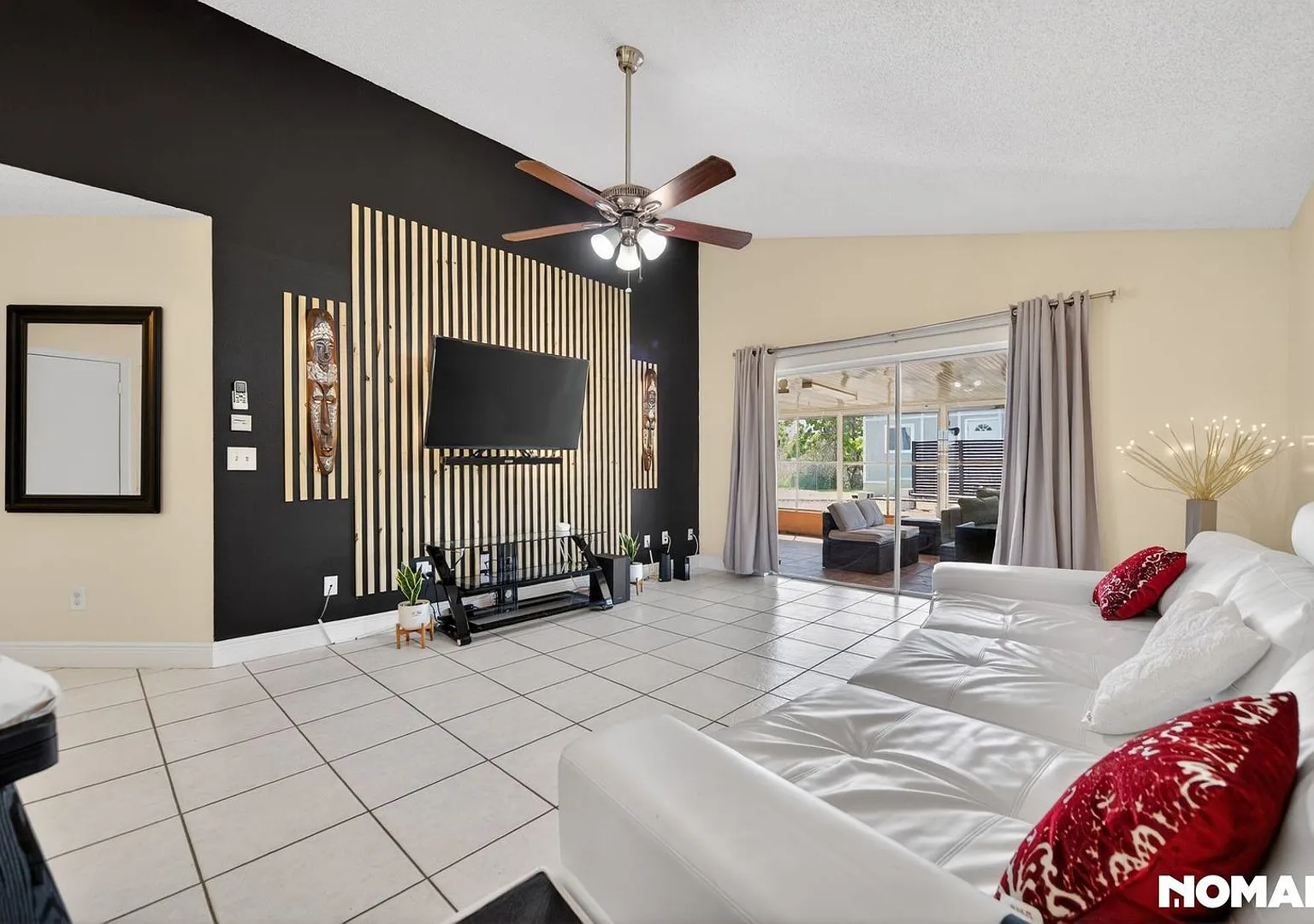 293 Chicago Woods Cir — Photo 1